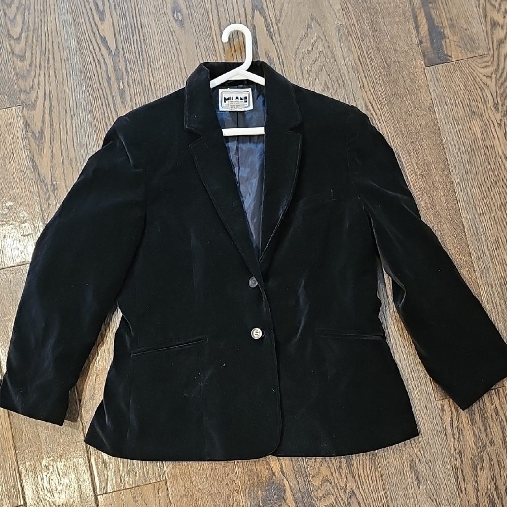VINTAGE Milano Black Velvet Blazer